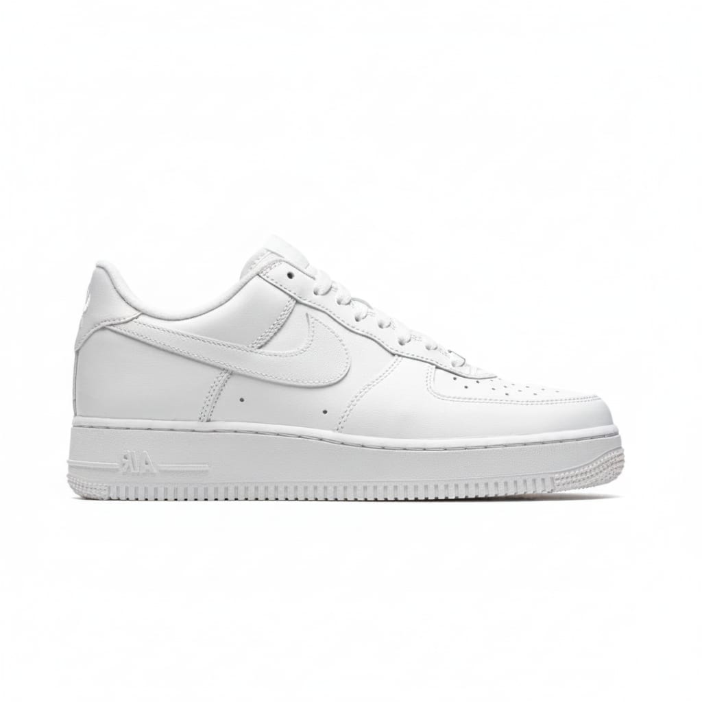 Low-Top Casual Lifestyle Sneakers - White