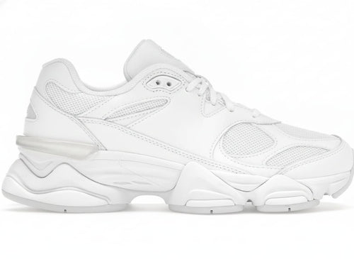 Modern Lifestyle Sneakers - Triple White